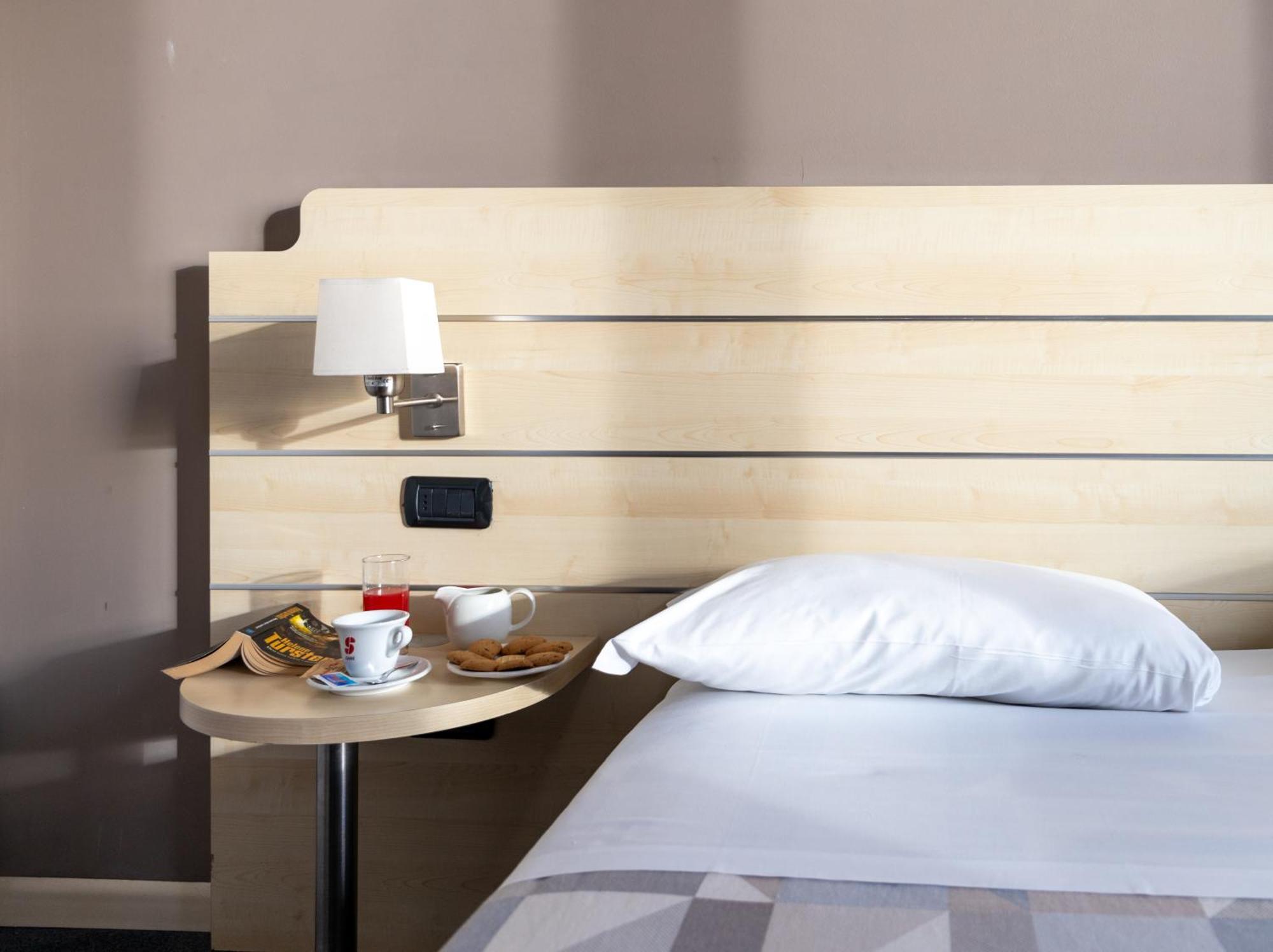 Hotel Giallo Noceto Ngoại thất bức ảnh
