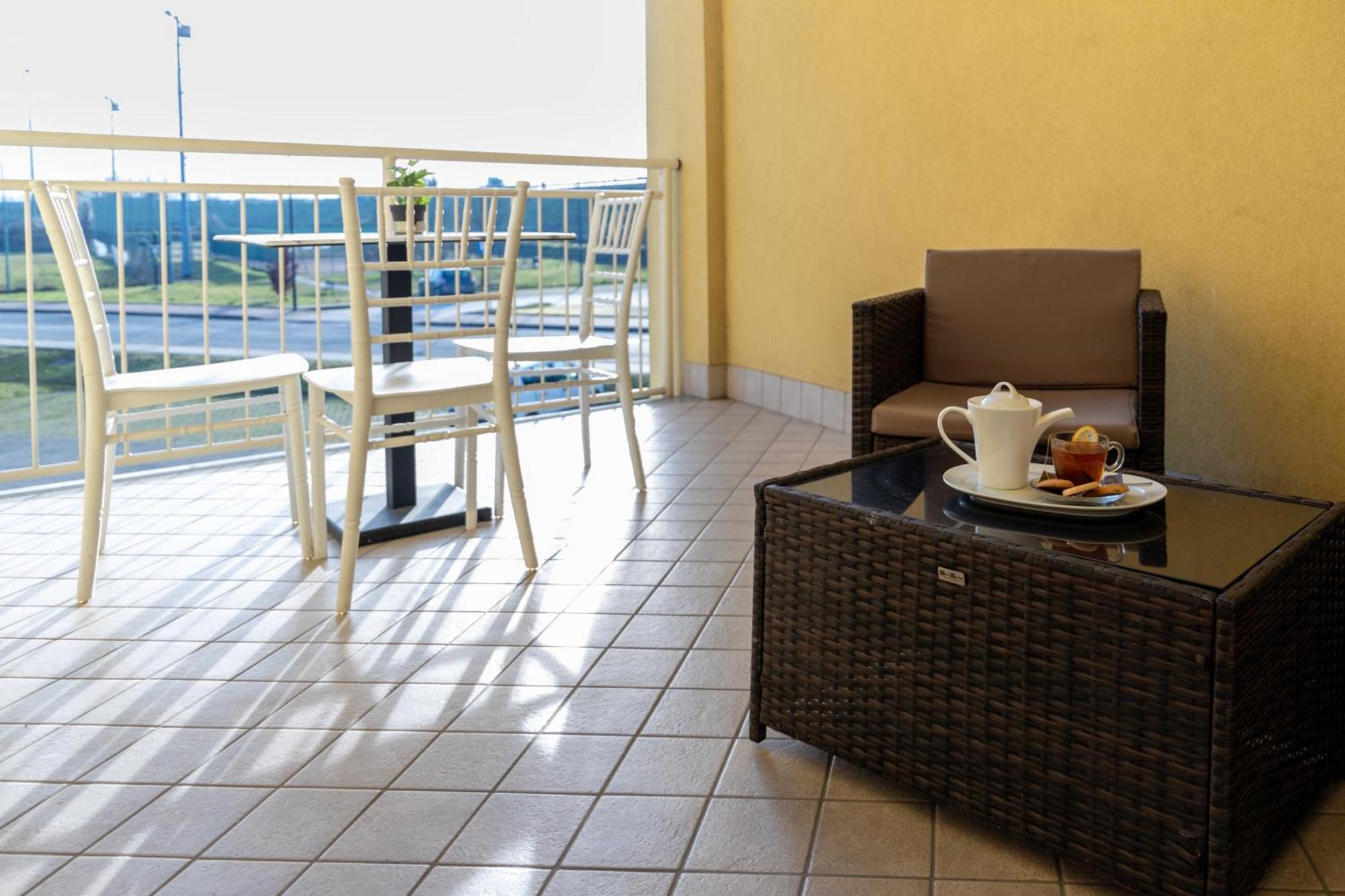 Hotel Giallo Noceto Ngoại thất bức ảnh